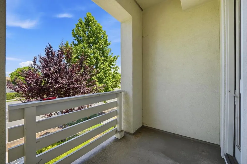 176 E Main Avenue Morgan Hill, CA 95037