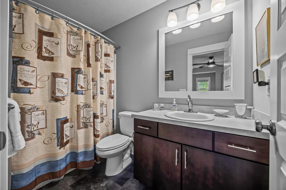 936 S Lake Street Whitehall City, MI 49461