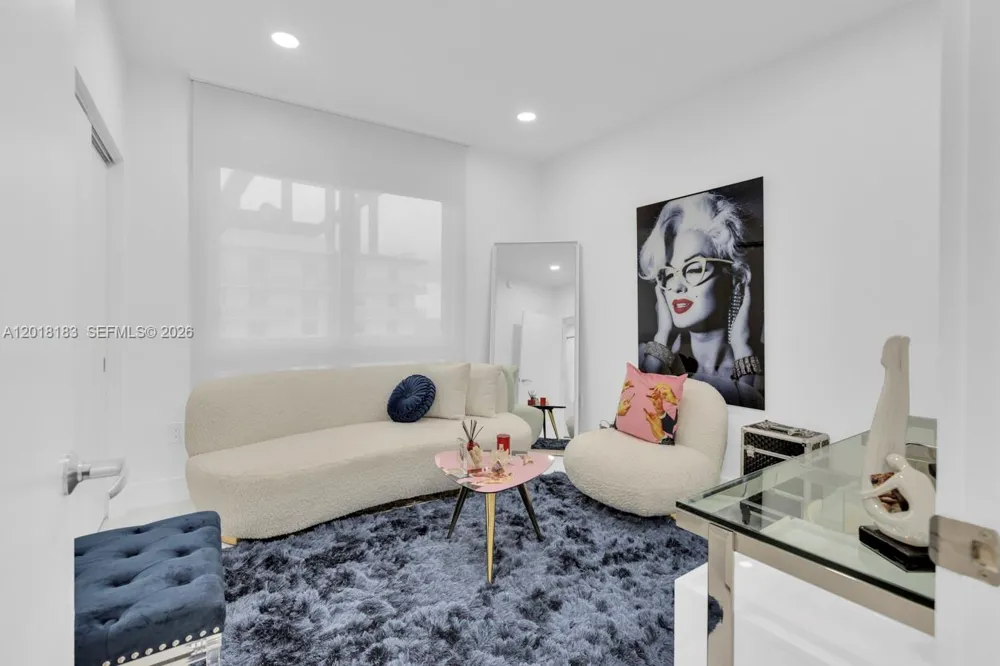 16385 Biscayne Blvd #2101 North Miami Beach, FL 33160