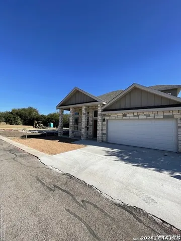 107 SUTTON PL Uvalde, TX 78801