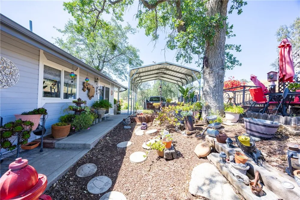29657 Lilley Mountain Coarsegold, CA 93614