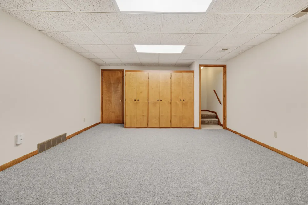 643 Crestview Street #27 Holland, MI 49423