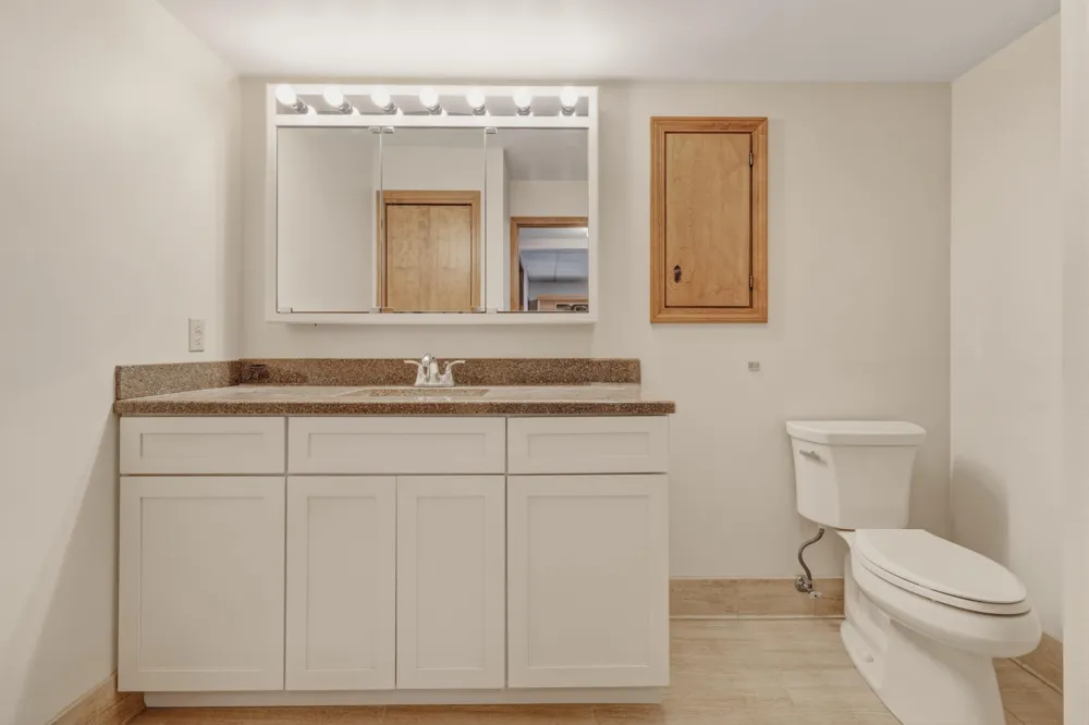643 Crestview Street #27 Holland, MI 49423