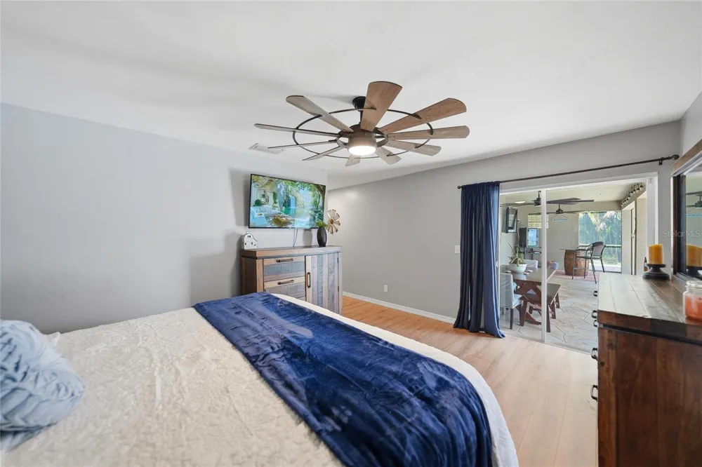 515 GLEASON PARKWAY Cape Coral, FL 33914