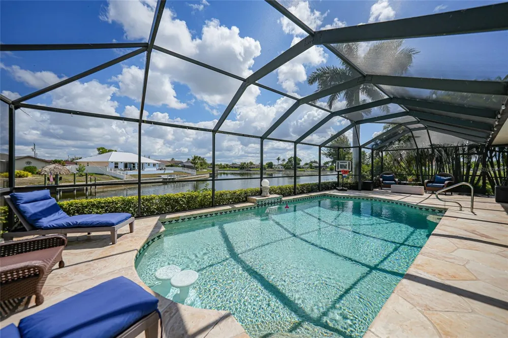 515 GLEASON PARKWAY Cape Coral, FL 33914