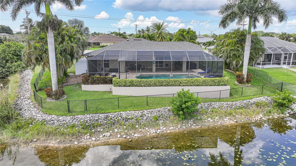 515 GLEASON PARKWAY Cape Coral, FL 33914