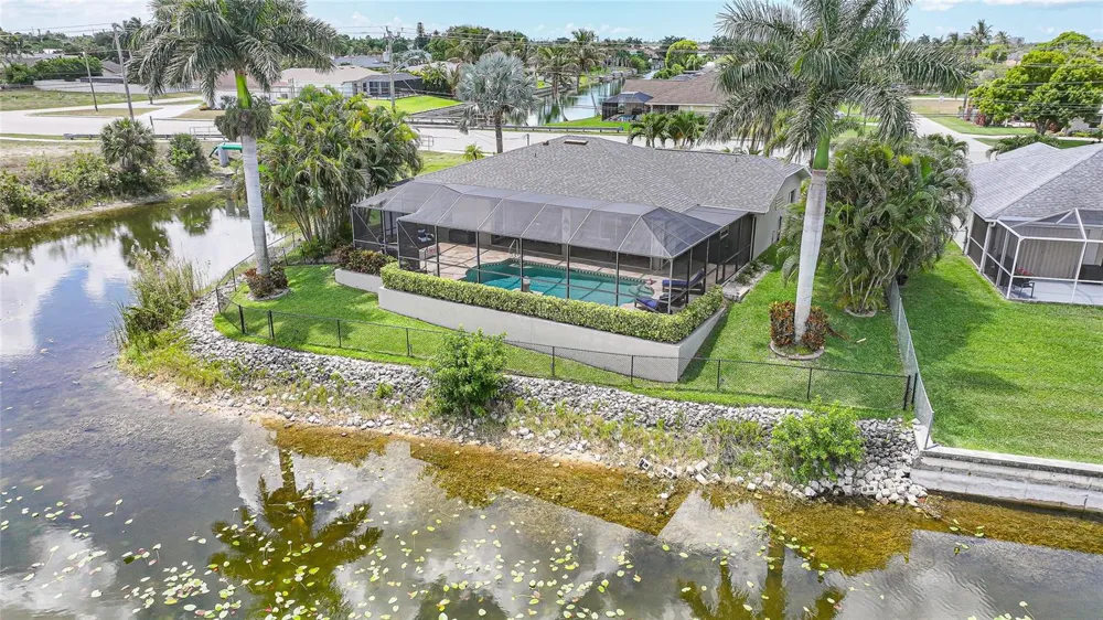 515 GLEASON PARKWAY Cape Coral, FL 33914