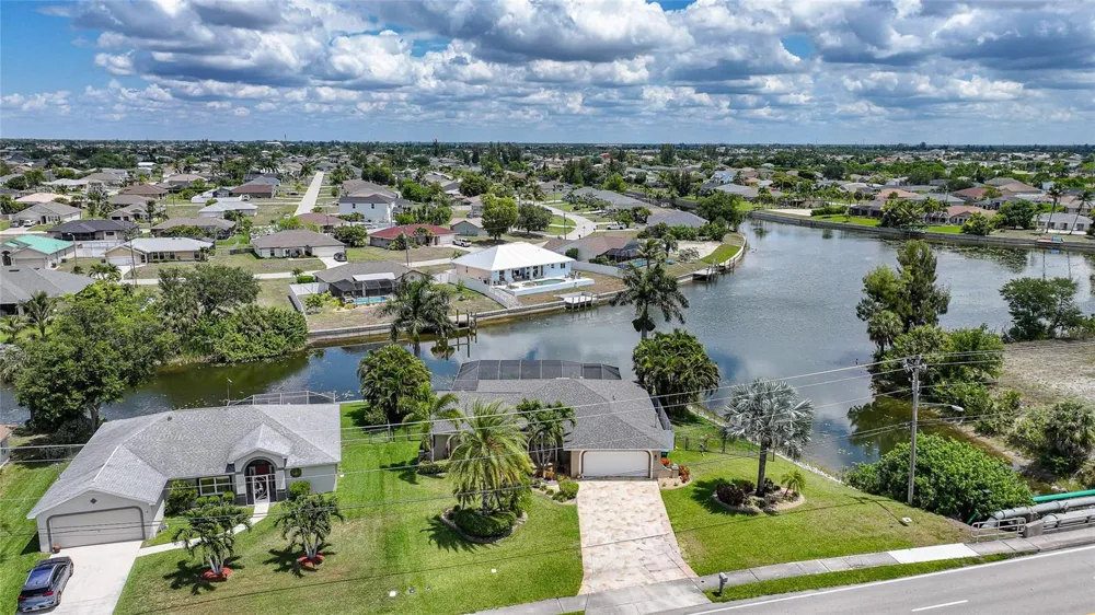 515 GLEASON PARKWAY Cape Coral, FL 33914