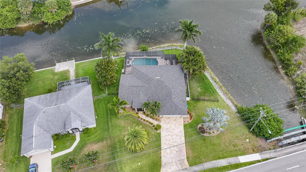 515 GLEASON PARKWAY Cape Coral, FL 33914