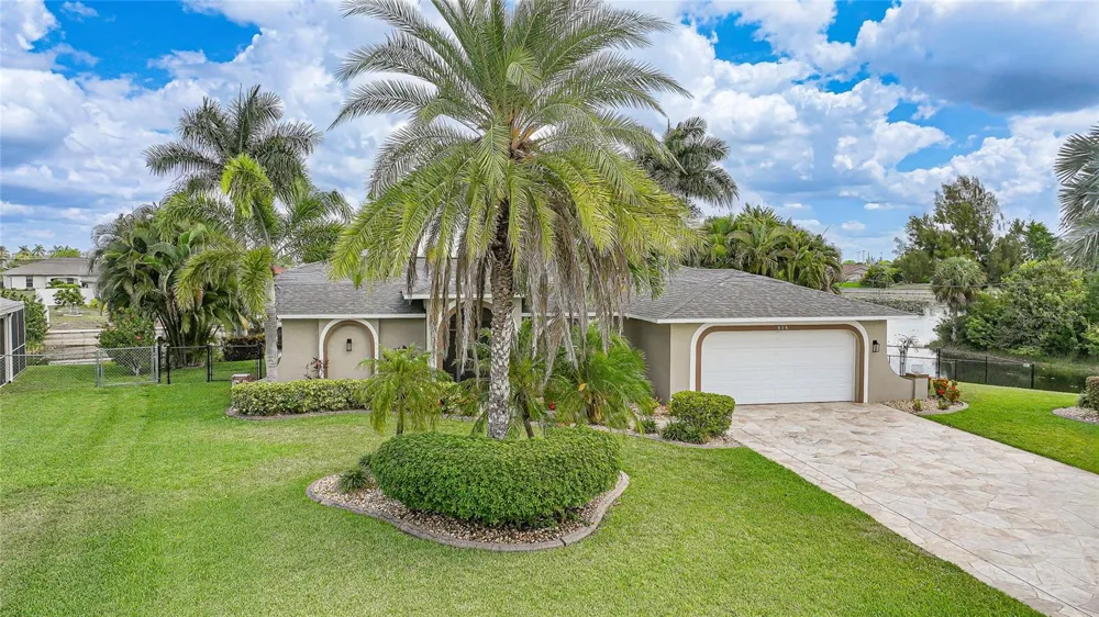 515 GLEASON PARKWAY Cape Coral, FL 33914