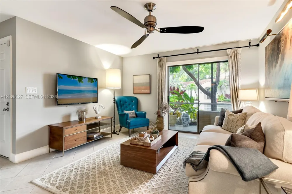 6503 Military Trl #Valencia Boca Raton, FL 33496