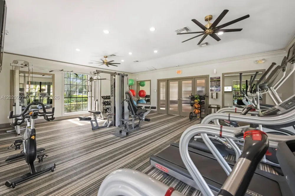 6503 Military Trl #Valencia Boca Raton, FL 33496