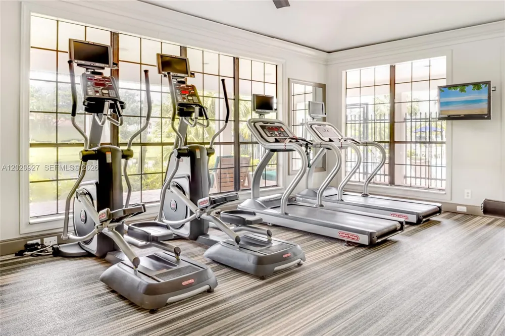 6503 Military Trl #Valencia Boca Raton, FL 33496