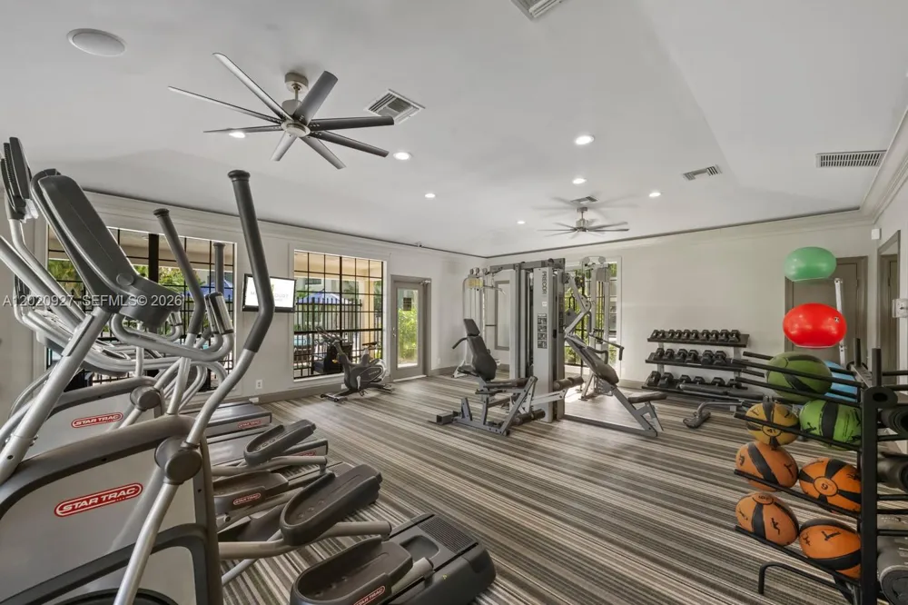 6503 Military Trl #Valencia Boca Raton, FL 33496