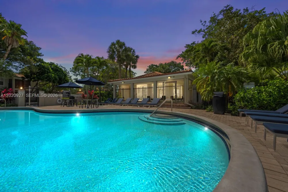 6503 Military Trl #Valencia Boca Raton, FL 33496