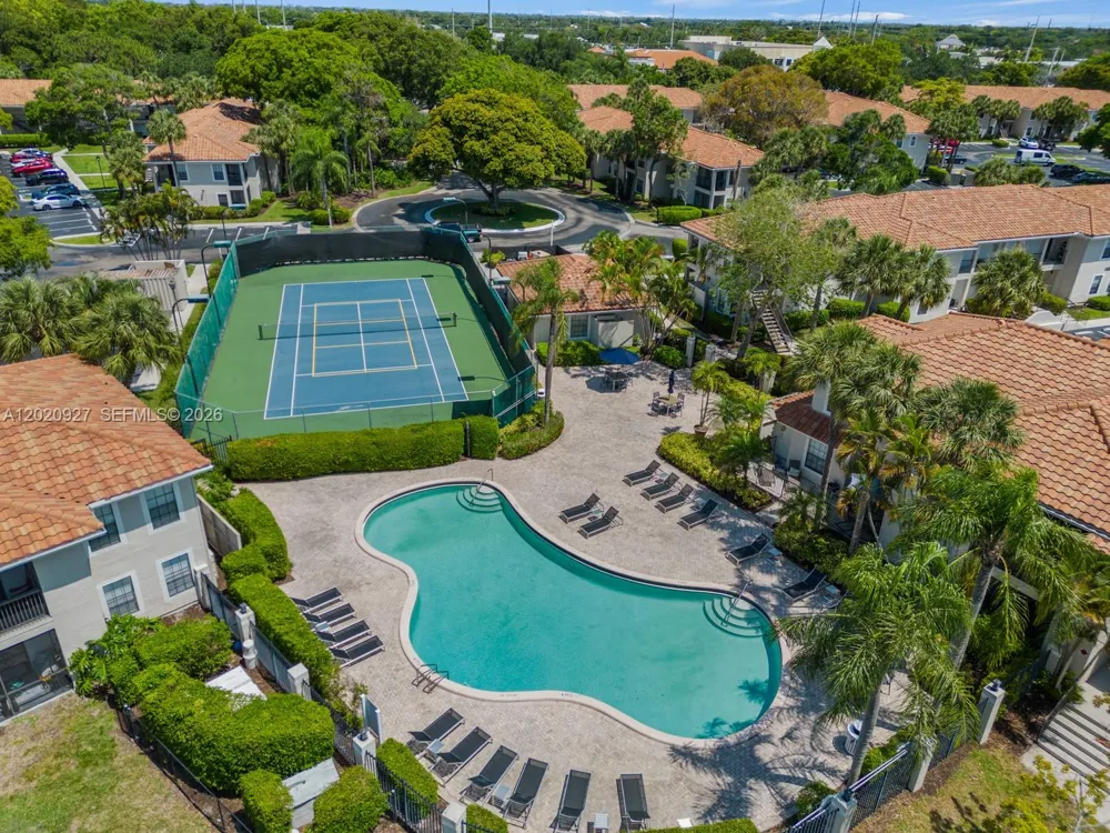 6503 Military Trl #Valencia Boca Raton, FL 33496