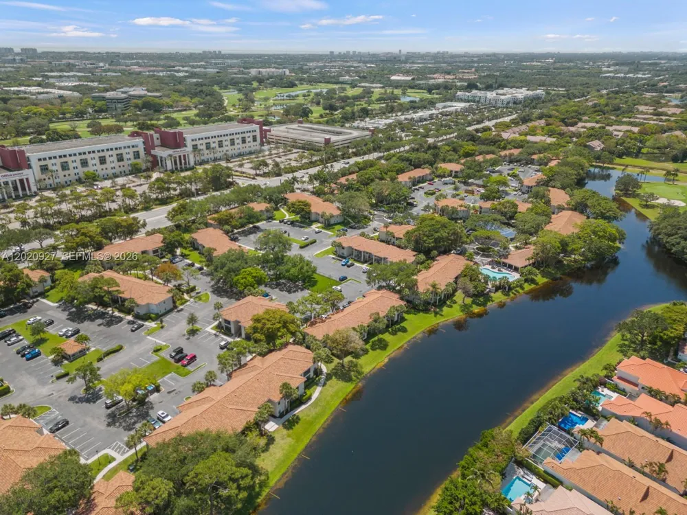 6503 Military Trl #Valencia Boca Raton, FL 33496