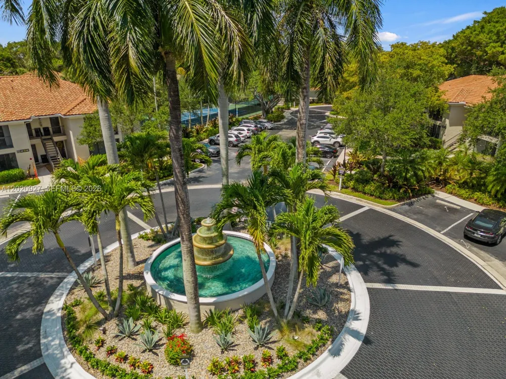 6503 Military Trl #Valencia Boca Raton, FL 33496