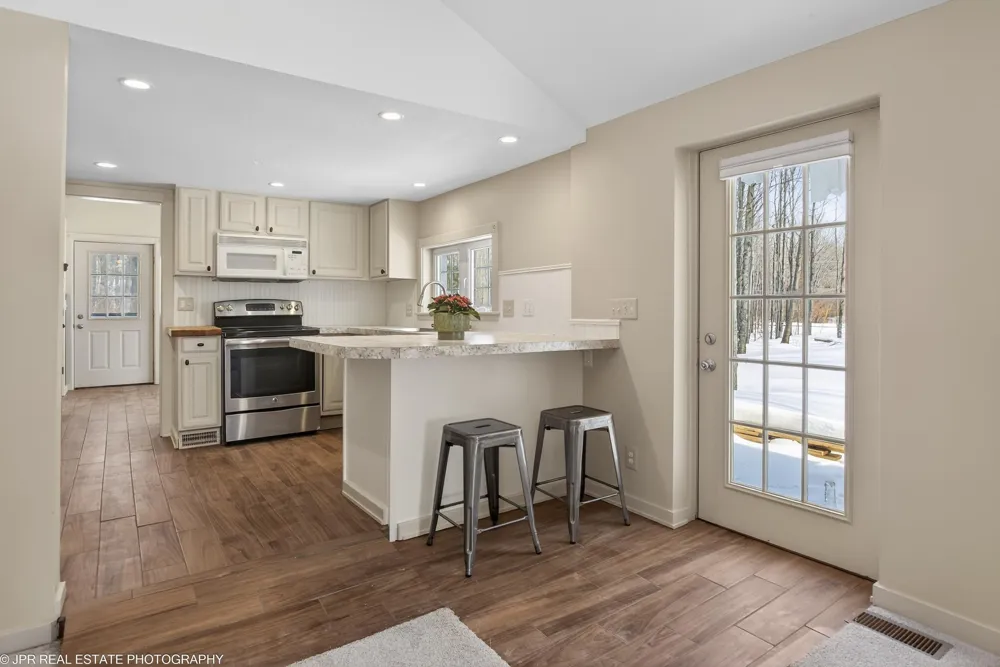 6811 116th Avenue Ganges Township, MI 49408