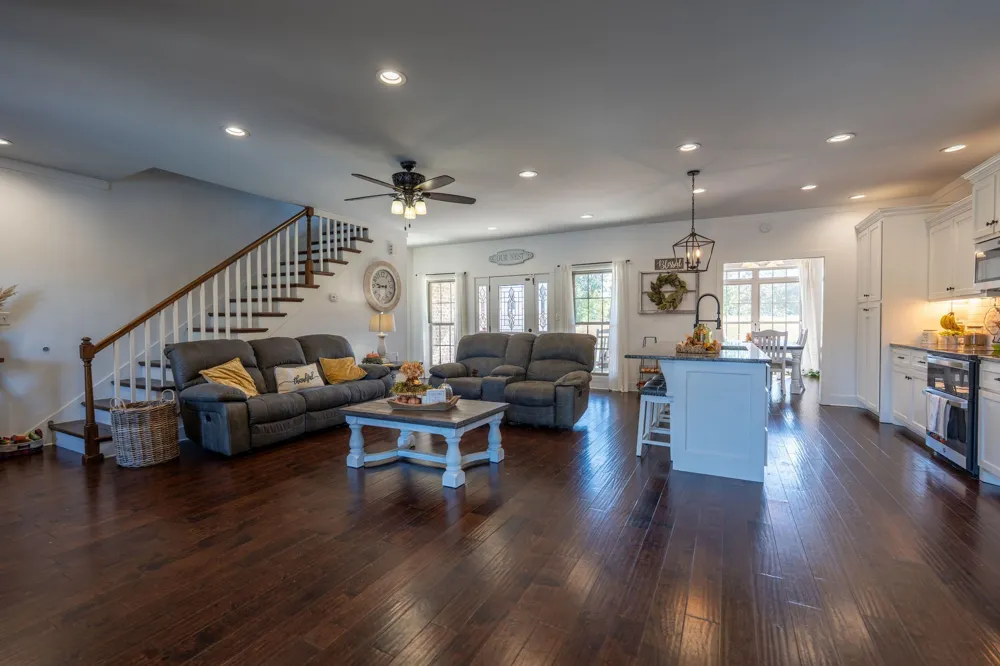 562 Double Eagle Dr Summertown, TN 38483