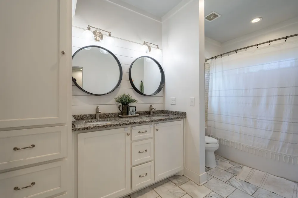 562 Double Eagle Dr Summertown, TN 38483
