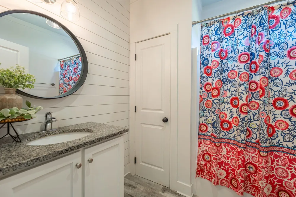 562 Double Eagle Dr Summertown, TN 38483
