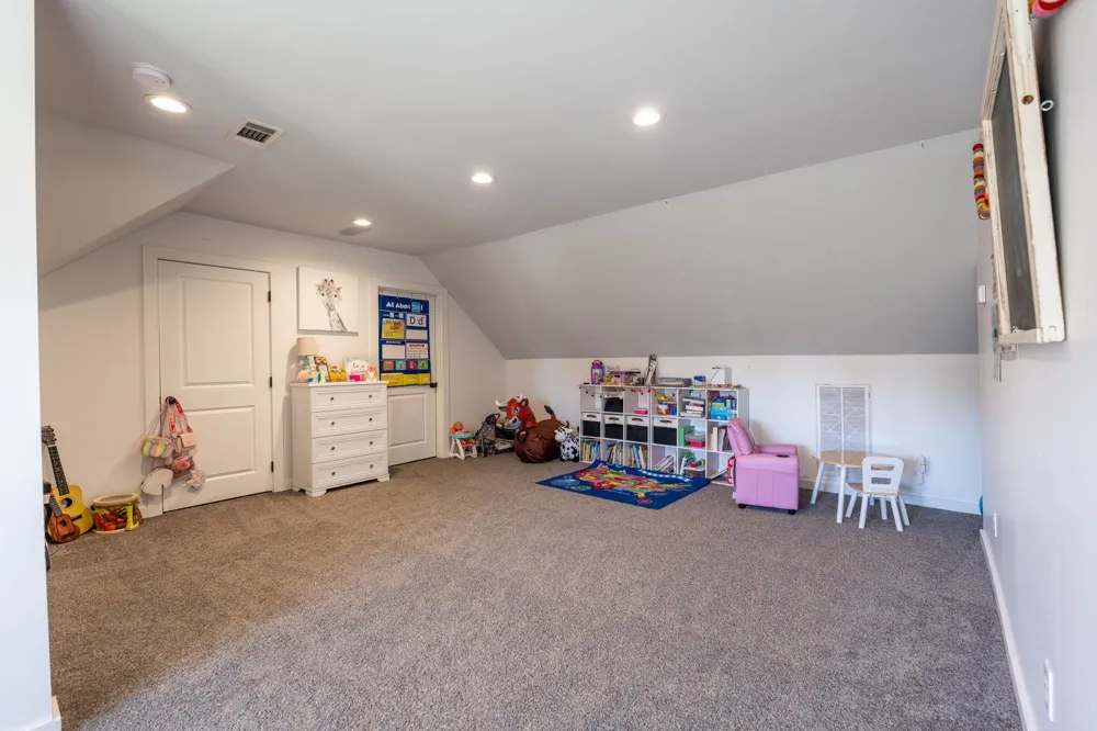 562 Double Eagle Dr Summertown, TN 38483