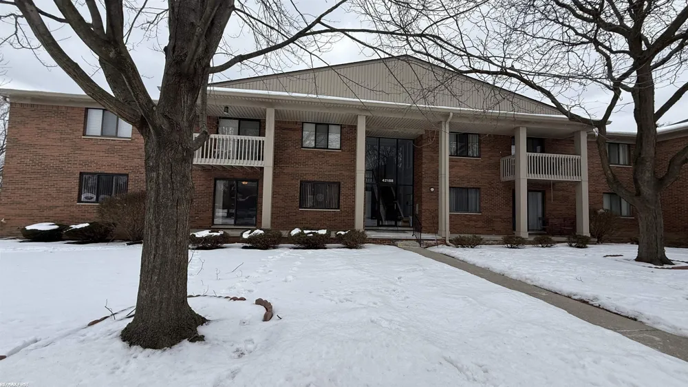 42188 Todd Mark Lane Clinton Charter Township, MI 48038