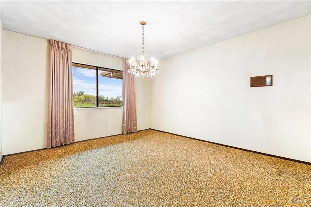 2062 Woolsey Road Fulton, CA 95439