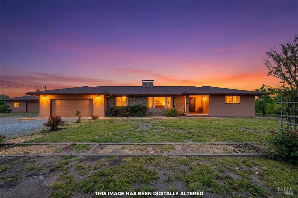 2062 Woolsey Road Fulton, CA 95439