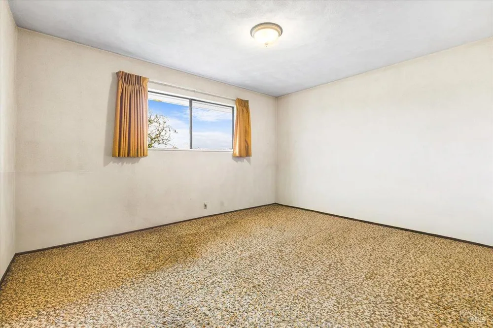 2062 Woolsey Road Fulton, CA 95439