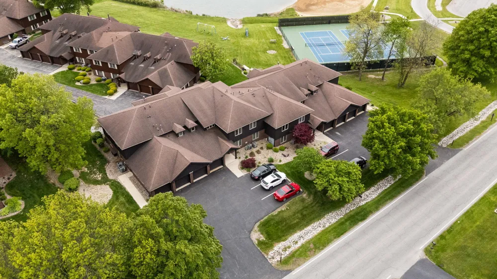 2549 Lakeshore Drive Crown Point, IN 46307