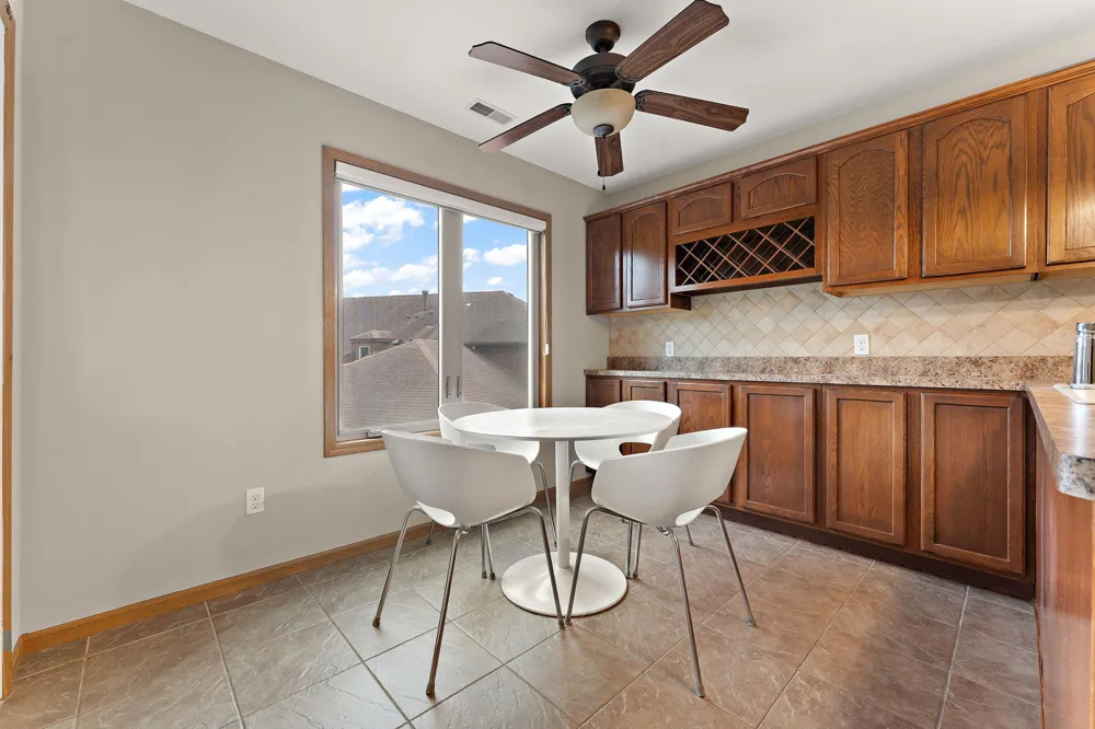 2549 Lakeshore Drive Crown Point, IN 46307