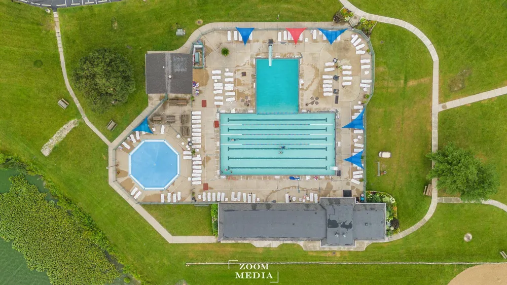 2549 Lakeshore Drive Crown Point, IN 46307