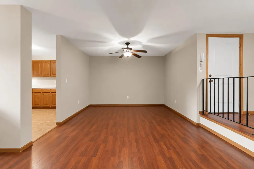 2549 Lakeshore Drive Crown Point, IN 46307