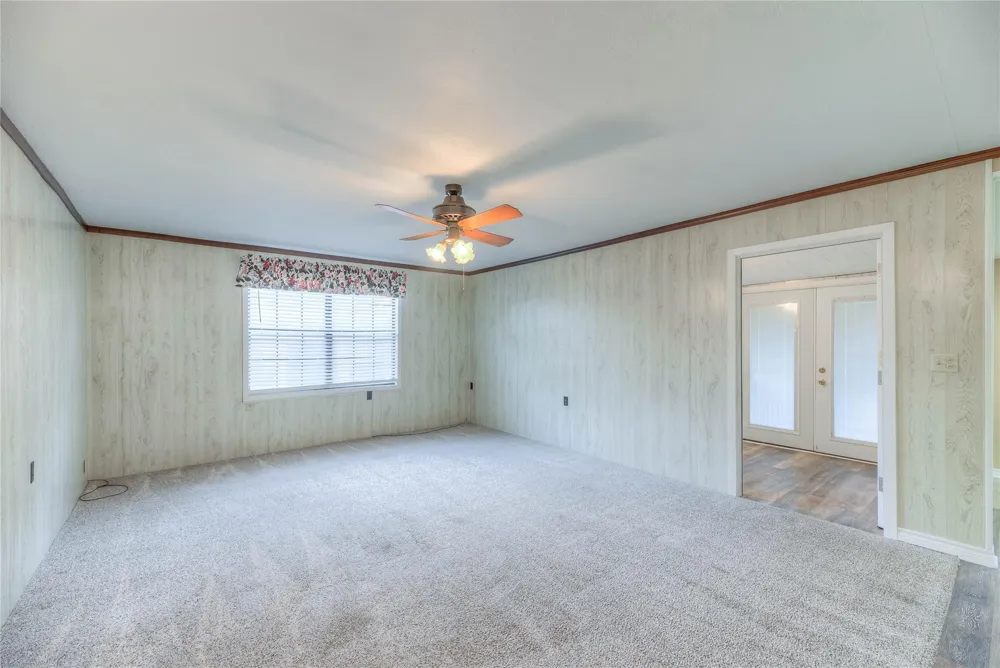 323 Lakeview Drive Onalaska, TX 77360