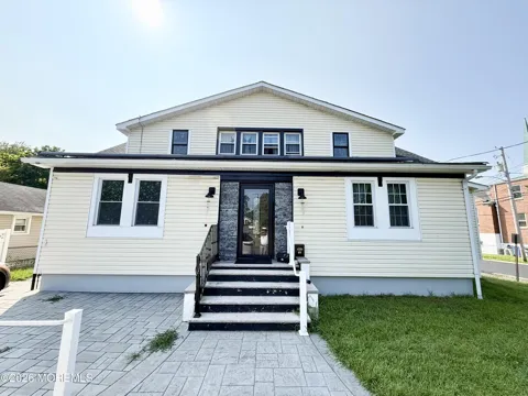 73 Laurence Parkway