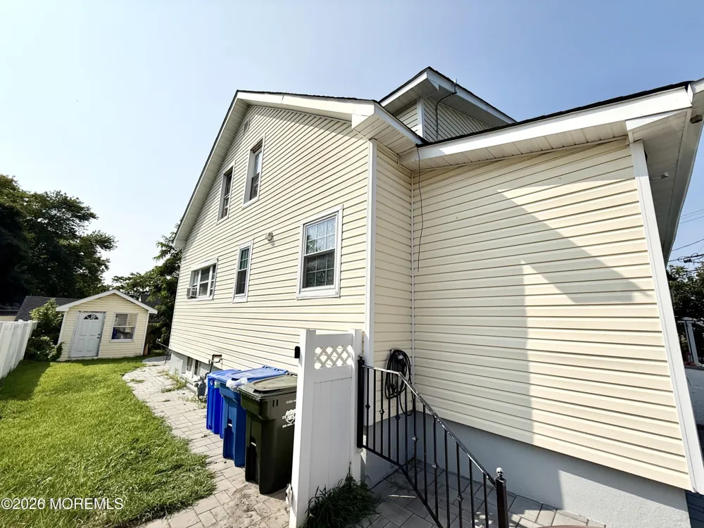 73 Laurence Parkway Laurence Harbor, NJ 08879