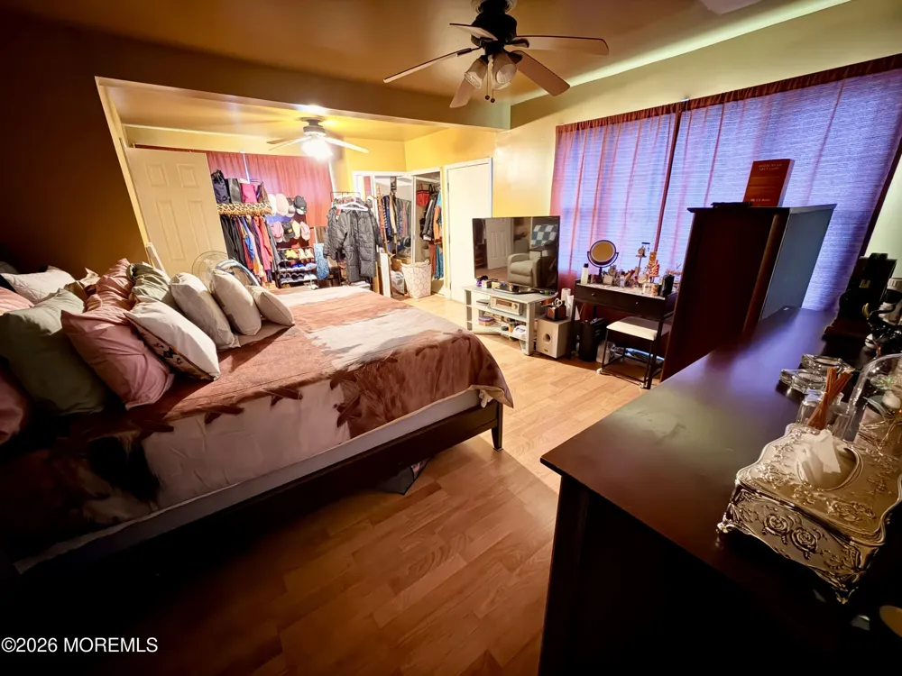 73 Laurence Parkway Laurence Harbor, NJ 08879