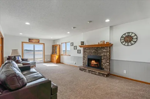 6286 Highland Scenic Road