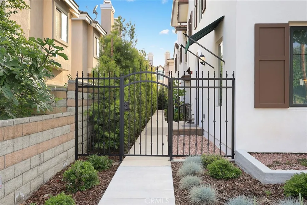 905 SUNSET BLVD #A Arcadia, CA 91007
