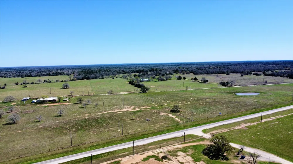 4 TX-304 Highway Rosanky, TX 78953