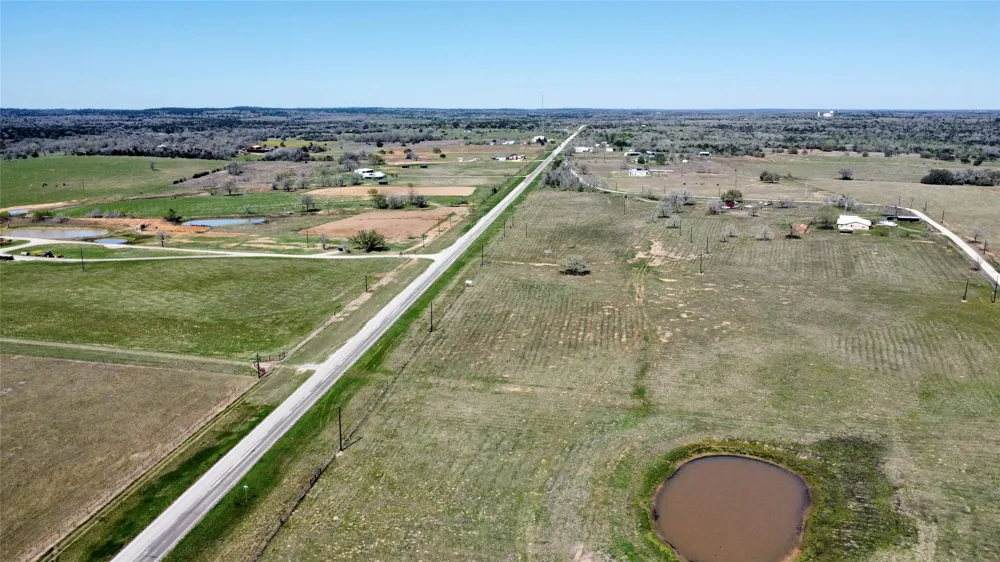 4 TX-304 Highway Rosanky, TX 78953