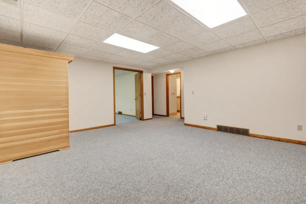 643 Crestview Street #27 Holland City, MI 49423