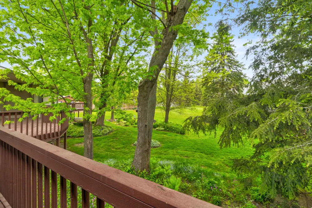 643 Crestview Street #27 Holland City, MI 49423