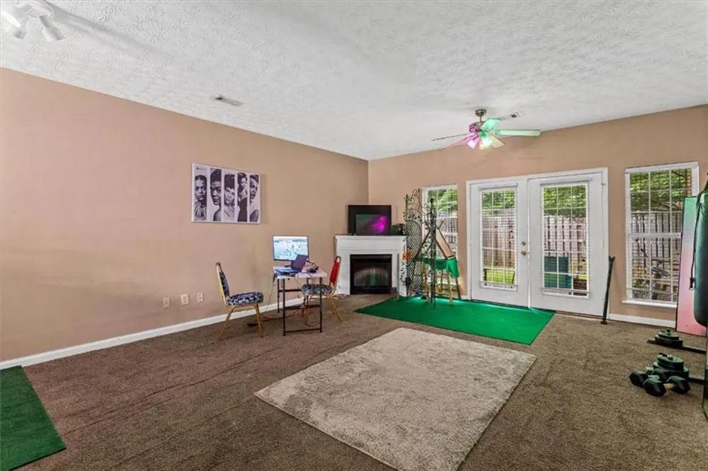 4364 Stone Gate Way #94 East Point, GA 30344