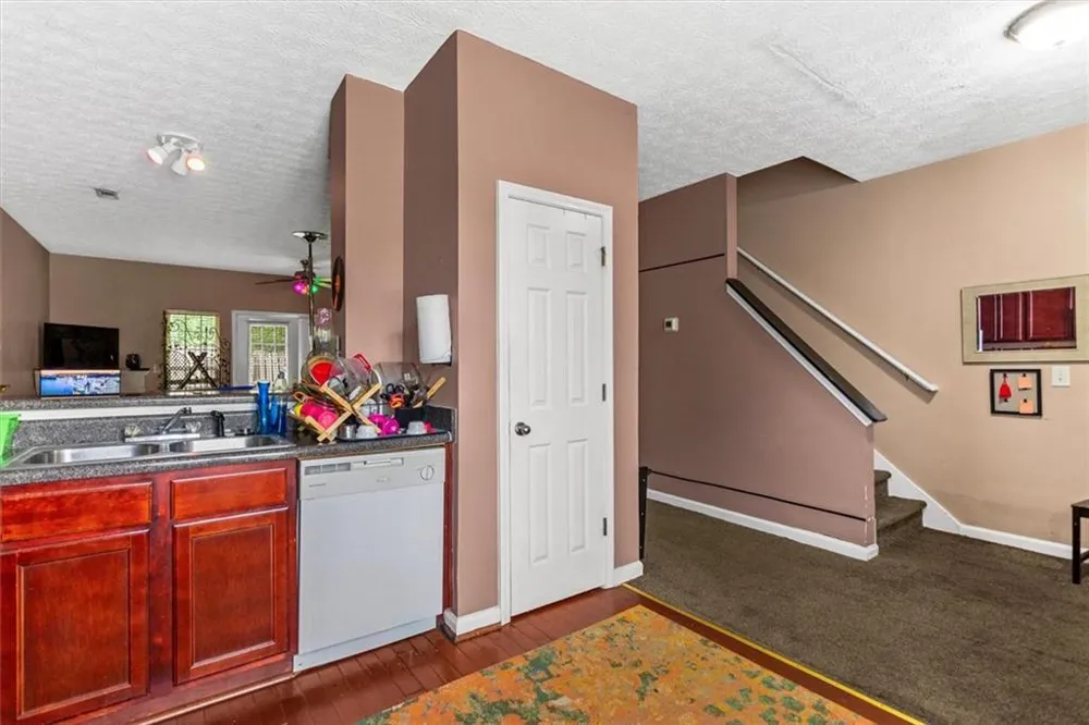 4364 Stone Gate Way #94 East Point, GA 30344