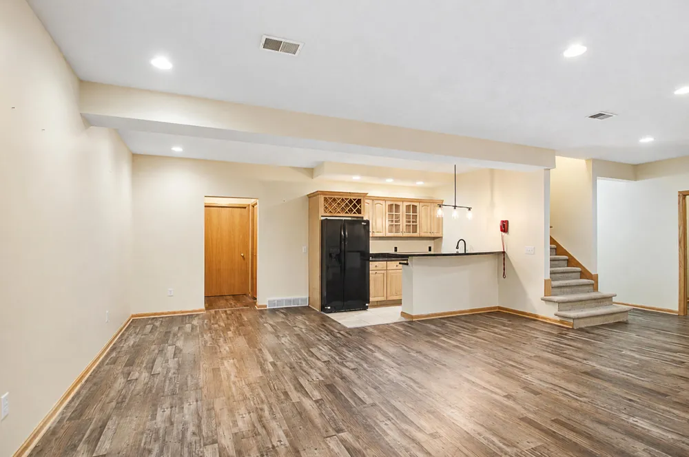 146 Summerfield Court SW Grandville, MI 49418