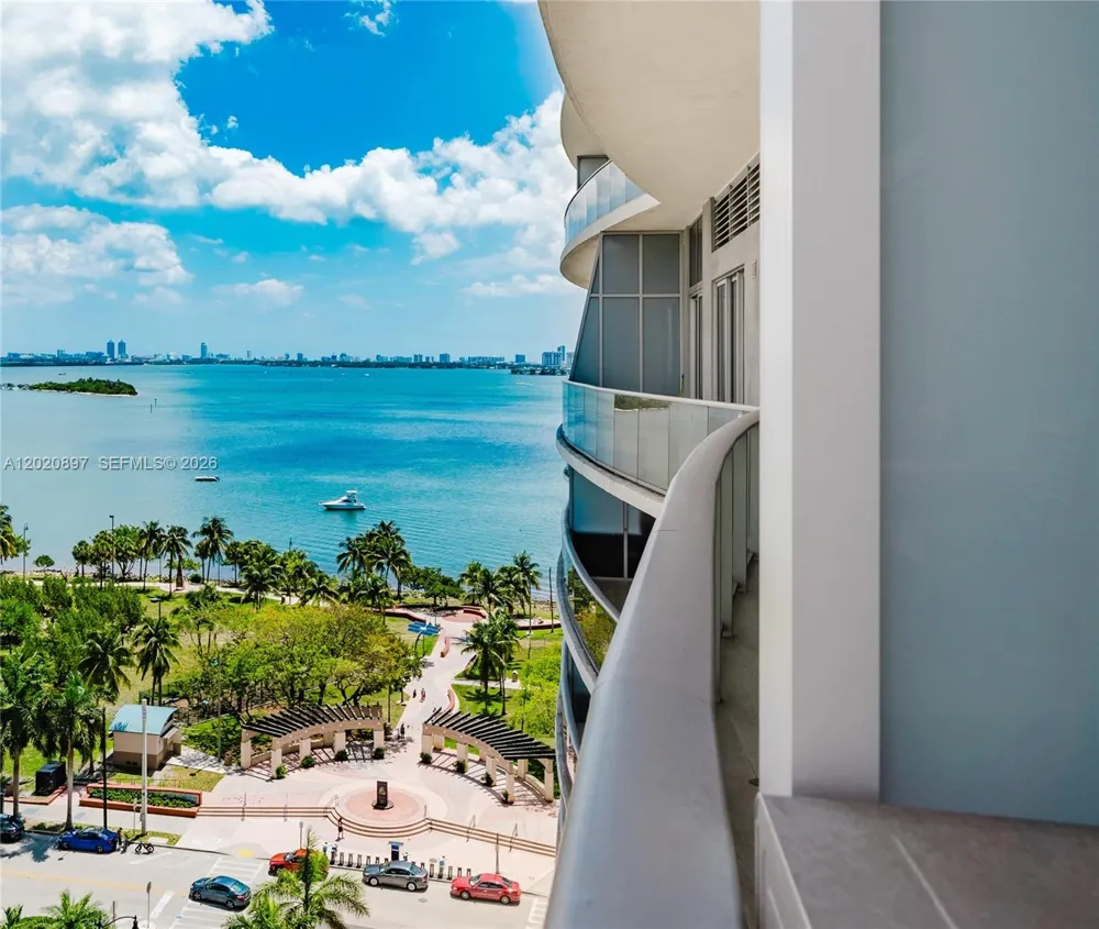 488 NE 18th St #1205 Miami, FL 33132
