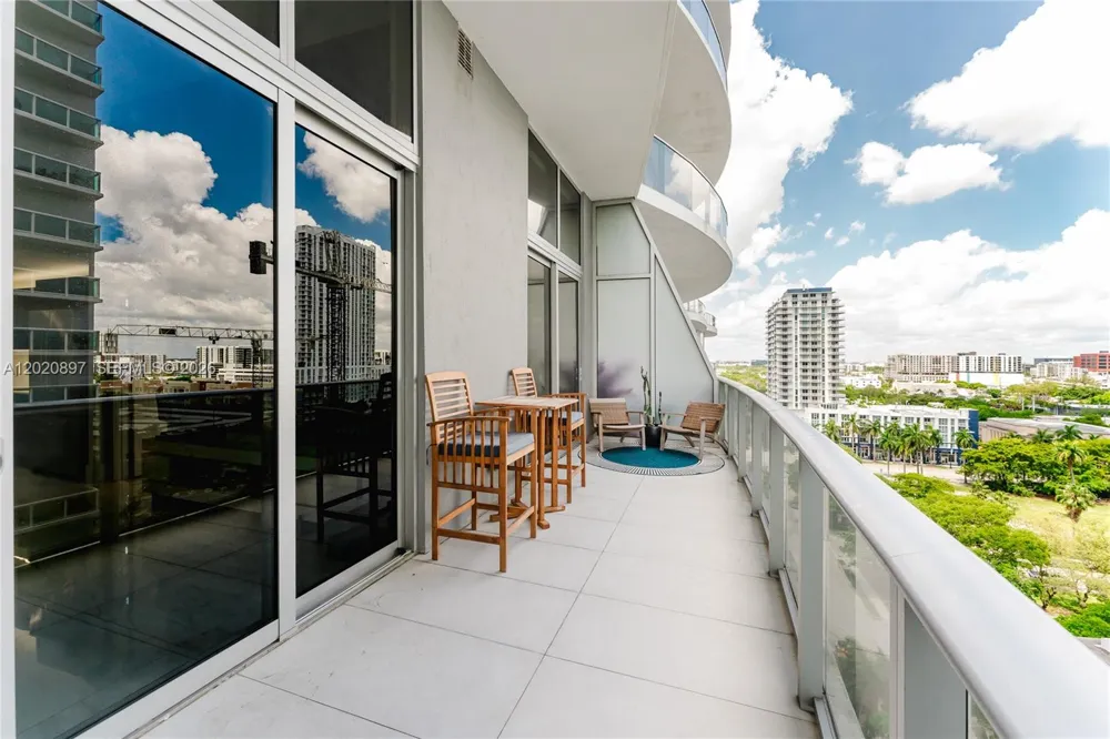 488 NE 18th St #1205 Miami, FL 33132